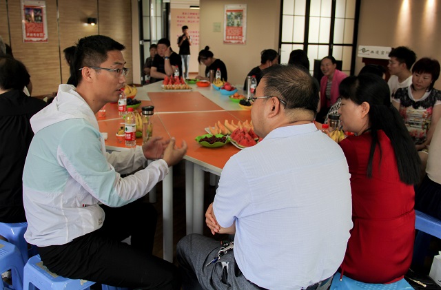 家校共育 立德树人——食品与环境学院举办家长开放日